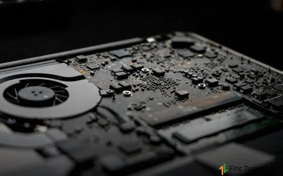 Risks and Misconceptions About Artificial General Intelligence Today